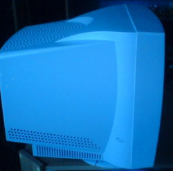 Strom sparen durch neuen Monitor, Bildschrim, Flachbildschirm Strom, Energie, sparen, Flachbildschrim, Röhrenbildschirm, Monitor, Bildschirm