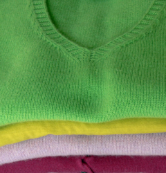 Versehentlich gebügelten Wollpullover retten bzw. wieder schön machen bügeln, Pullover, Wolle, Wärme, waschen